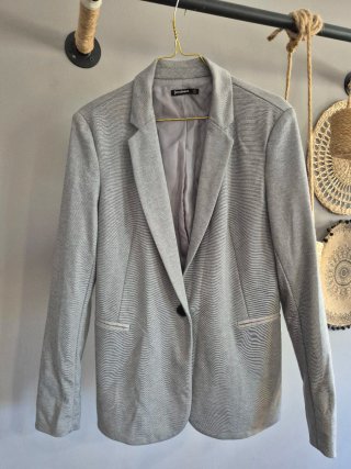 Americana Stradivarius Gris