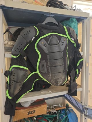 Peto protector integral moto/bici, talla L niño