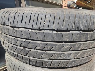 Neumático Hankook 235/55R19