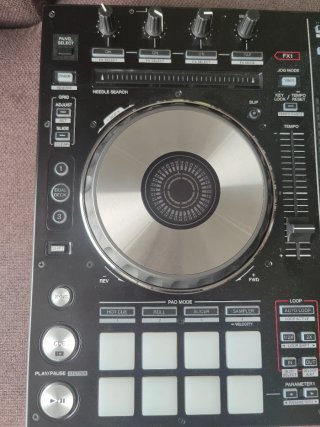 Controladora Pioneer DDJ-SX