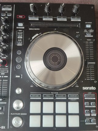 Controladora Pioneer DDJ-SX