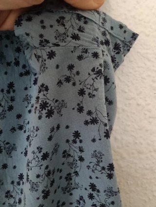 Blusa Yessica floral azul talla L