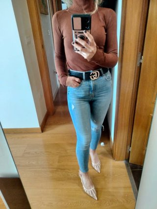 Jersey cuello alto marrón
