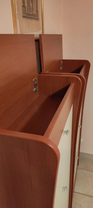 2 Scarpiere in legno marrone e beige