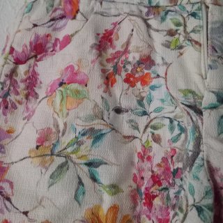 Pantalón corto de  Zara kids con estampado floral