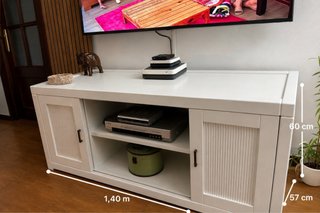 Mueble TV madera maciza blanca