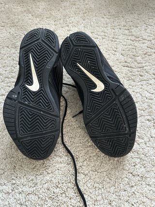 Nike Air Baseline Low en color negro. US8 41 EUR