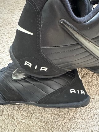 Nike Air Baseline Low en color negro. US8 41 EUR