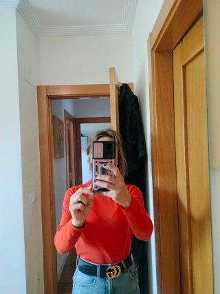 Jersey cuello alto naranja