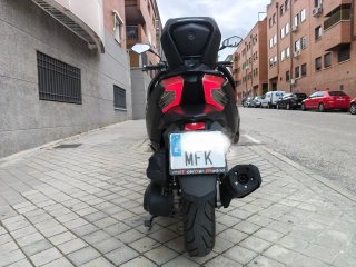 MITT 330 GTS Maxi Scooter