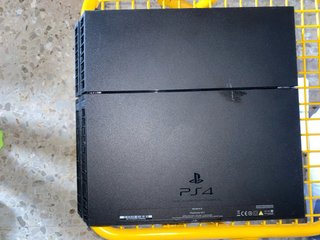 PS4 (PlayStation 4) 500GB Muy Buen Estado