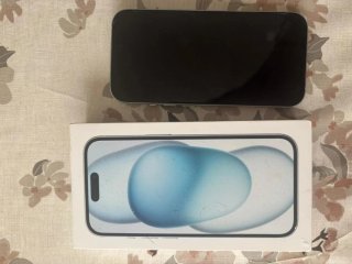 iPhone 15 128GB