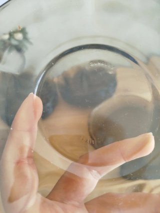Vajilla de cristal ámbar