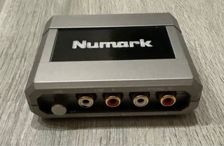 Numark Stereo io Interfaz de Audio.