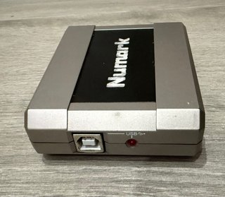 Numark Stereo io Interfaz de Audio.
