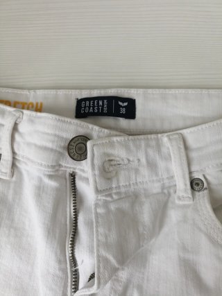 Pantalón corto vaquero blanco adolescente