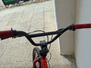 Bicicleta BMX Roja