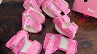 Casco y protecciones patinaje infantil
