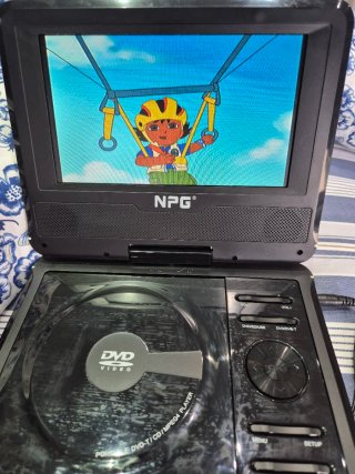 Reproductor DVD NPG PDT708IR
