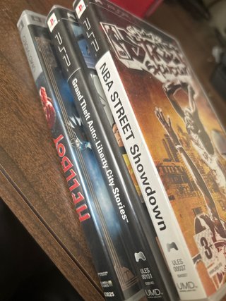 Lote 3 Giochi PSP: Hellboy, GTA, NBA Showdown