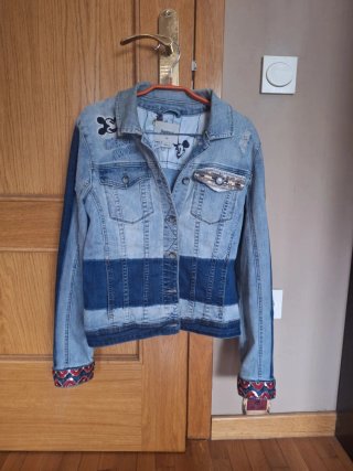 Cazadora vaquera Desigual Mickey Mouse
