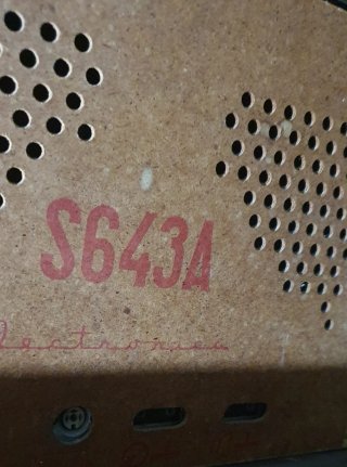Radio Tocadiscos Electrónica S643A Antigua
