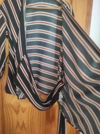 Blusa cruzada Zara rayas