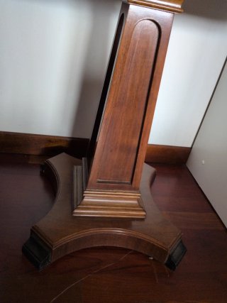 Mesa antigua de haya y nogal