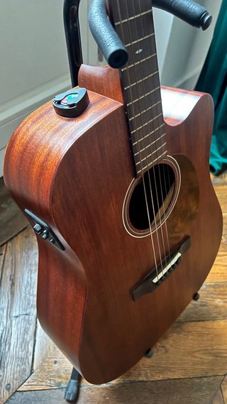 Guitarra electroacústica