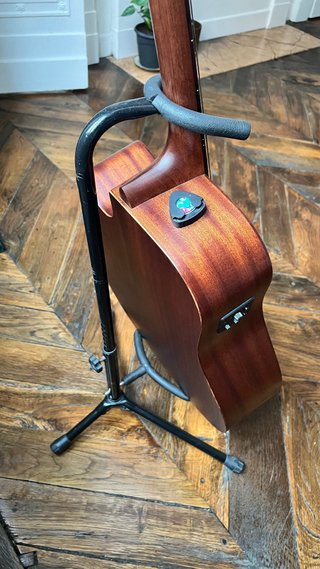Guitarra electroacústica