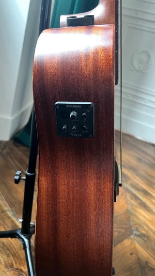 Guitarra electroacústica