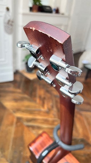 Guitarra electroacústica