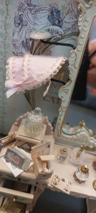 Miniatura del Palazzo: Toeletta della Casa delle Bambole