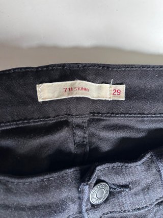 Pantalón Levi's 711 Talla 29 Negro