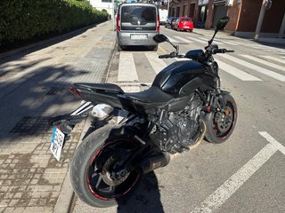 Yamaha MT-07 Pure 2024 Negra
