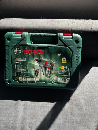 Máquina eléctrica Bosch Uneo