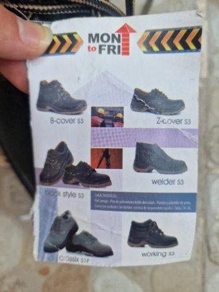 Zapatillas de seguridad MON to FRI