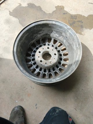 Llanta BMW E34 15 pulgadas