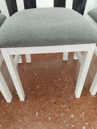 Juego de 4 sillas de comedor blancas