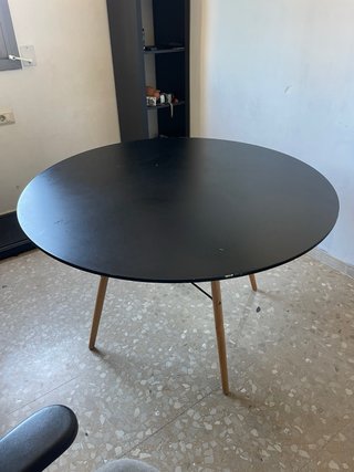 Mesa comedor negra ovalada