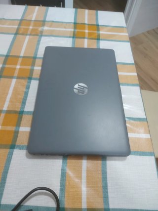 Portátil HP 15-da0xxx i3