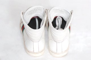 2 PARES SNEAKERS GUCCI