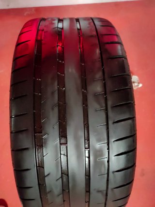 Neumático Michelin Pilot Sport 4S ZR19 255/35/19