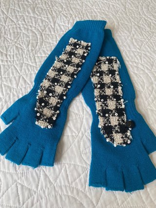 Guantes sin dedos con diseño tweed y perlas
