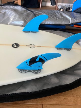 Tabla Surf Full&Cas Hecke 6” 36L nueva con funda