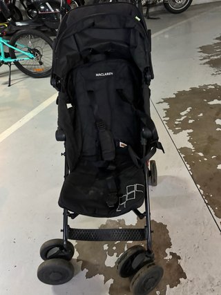 Carrito de paseo Maclaren negro