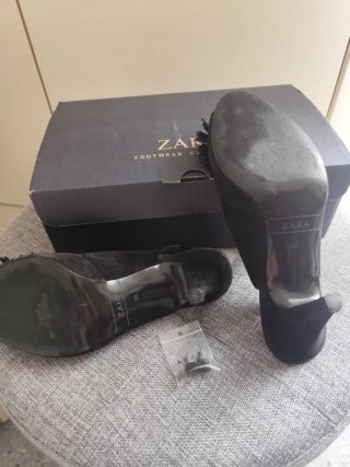 Zapatos Zara Negros Tacon Tiras Adorno Flecos