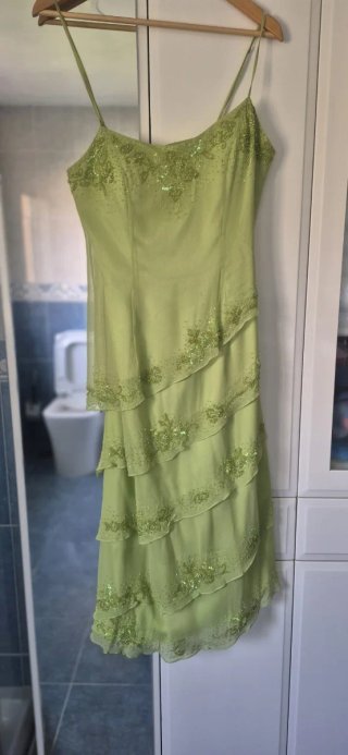 Vestido de seda con cristales de swarosky