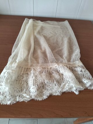 Lotto 2 tessuti pizzo e organza