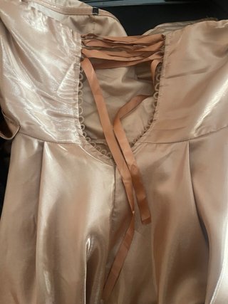 Vestido de fiesta dorado y rosa